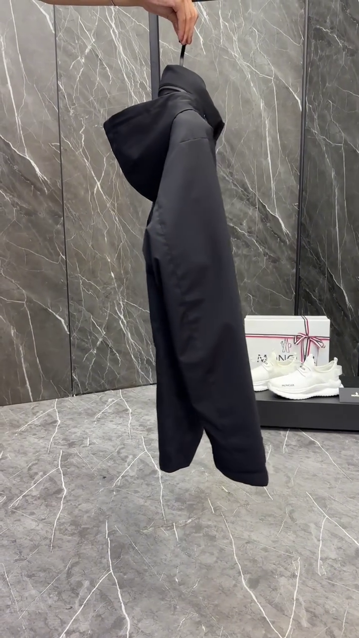 Men's Stain-resistant Jacket Water Resistant Hooded Winter Coats for Men - Image 4