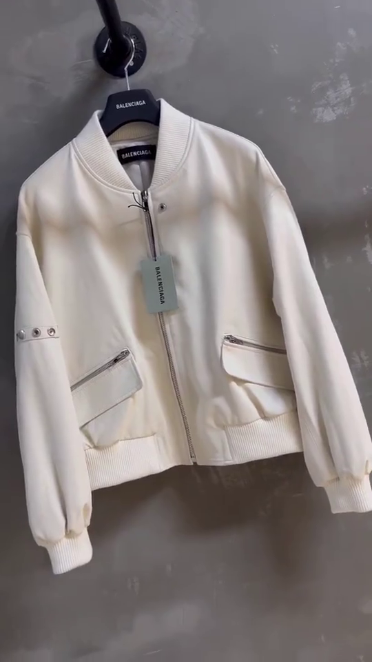 Moncler Knitted Warm Down Jacket Classic Jacket - Image 3