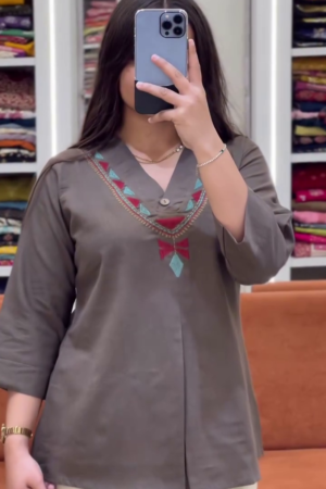 Ladies Brown XL Embroidered Cotton Top