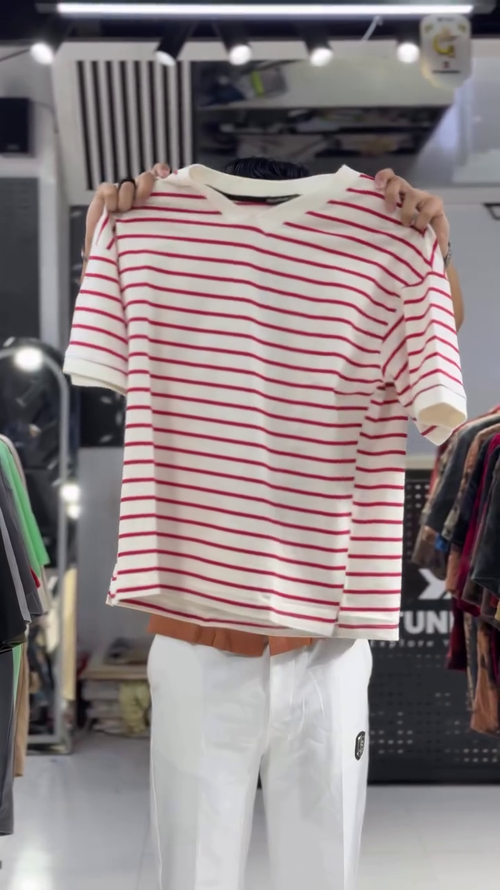 Men Self Design Polo Collar Cotton T-shirt - Image 7