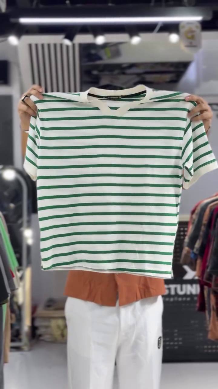 Men Self Design Polo Collar Cotton T-shirt - Image 5