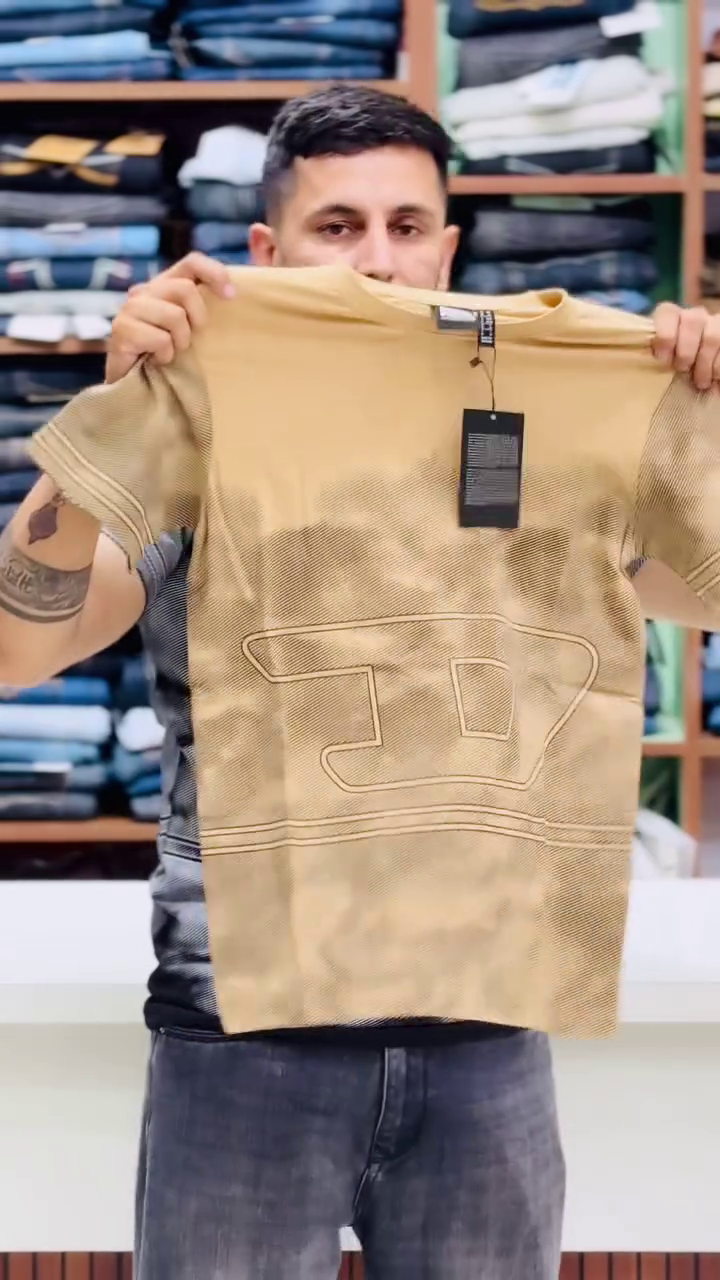Men Abstract Printed Neck Cotton Oversized Tshirt - Image 3