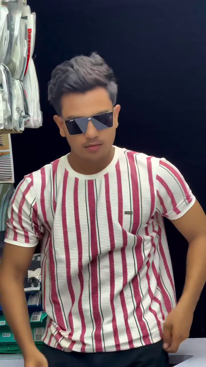 Men's Slim Fit Vertical Striped T-Shirt - Image 8