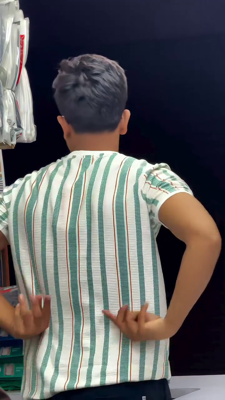 Men's Slim Fit Vertical Striped T-Shirt - Image 5