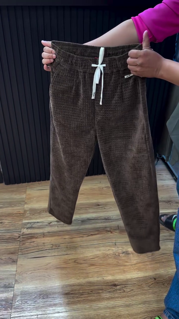 Men Relaxed Loose Fit Pleated Trousers - Image 20