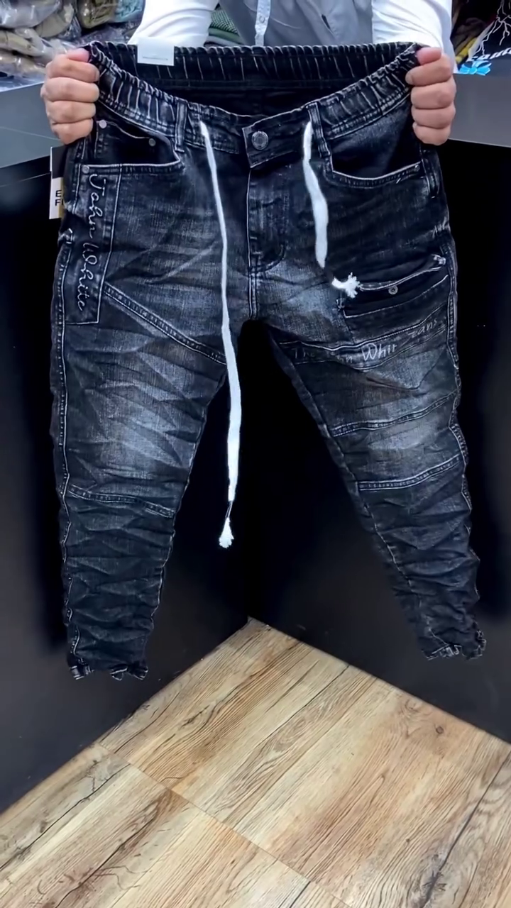 Men Relaxed Loose Fit Pleated Trousers - Image 13