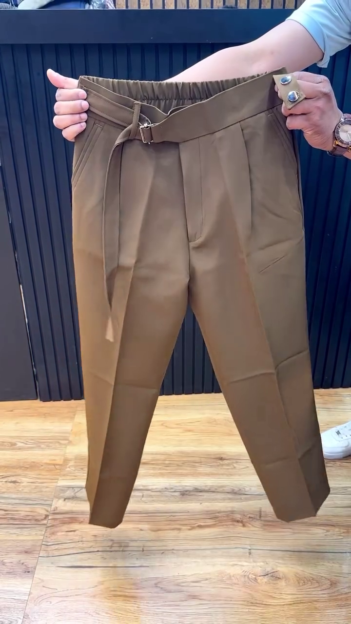 Men Relaxed Loose Fit Pleated Trousers - Image 10