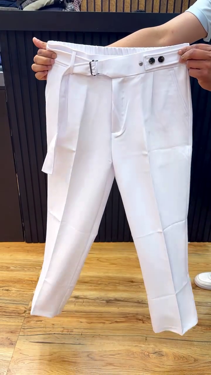 Men Relaxed Loose Fit Pleated Trousers - Image 7