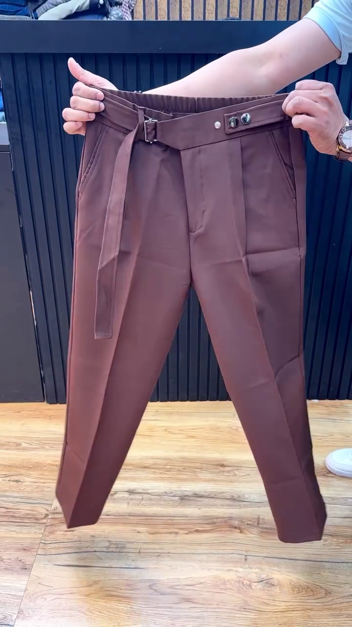 Men Relaxed Loose Fit Pleated Trousers - Image 5